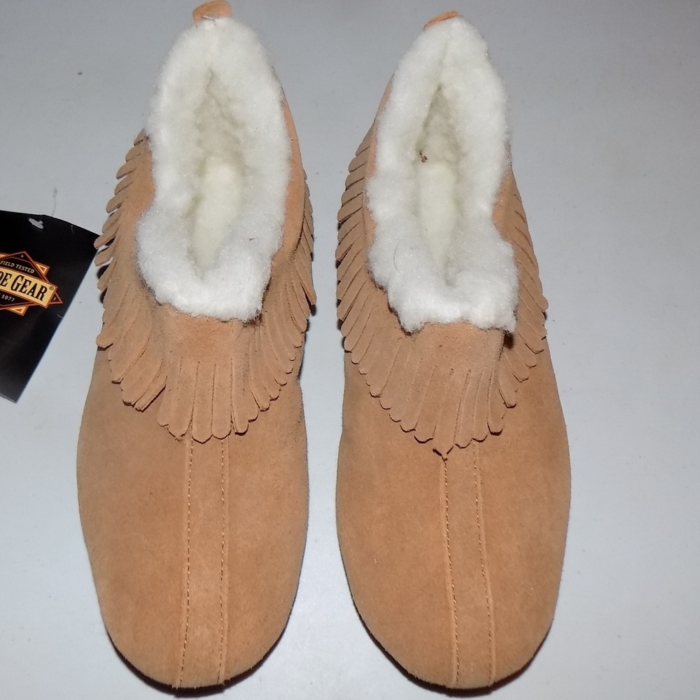 New Guide Gear suede/wool slipper 6M